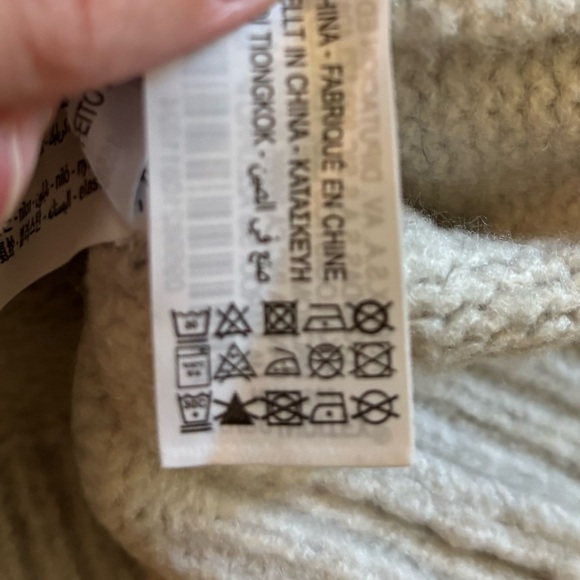 Zara Oversized Fuzzy Turtleneck Sweater in Silver/Pale Gray, Small - Picture 5 of 7